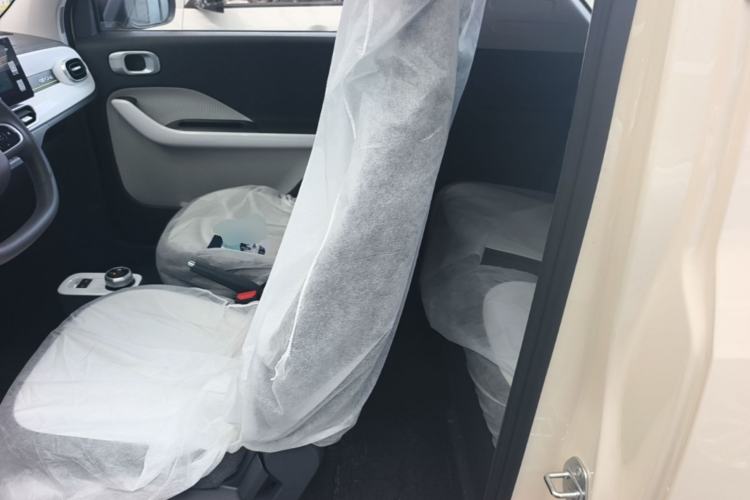 Used Geely Galaxy Panda 2025 210 km – Yuanqi Bear Left Rear Seat