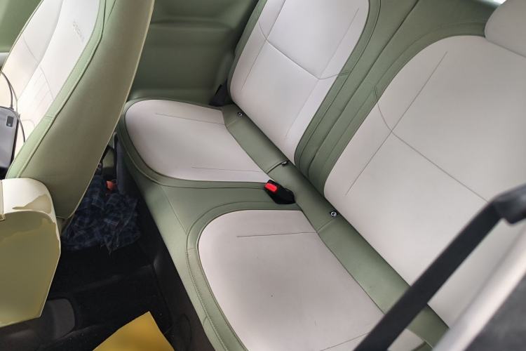 Used Geely Galaxy Panda 2025 210km Panda Rider Left Rear Seat