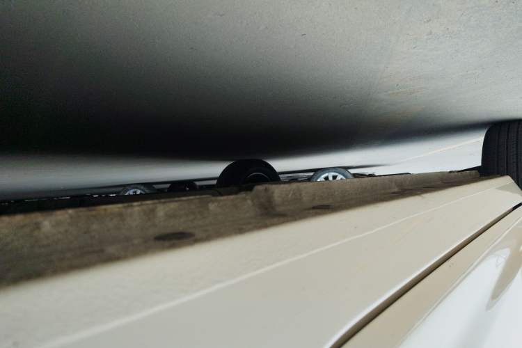Used Geely Galaxy Panda 2025 210 km – Yuanqi Bear Left Side Sill