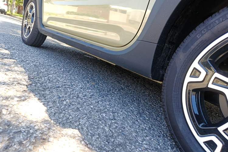 Used Geely Galaxy Panda 2025 210km Panda Rider Left Side Sill