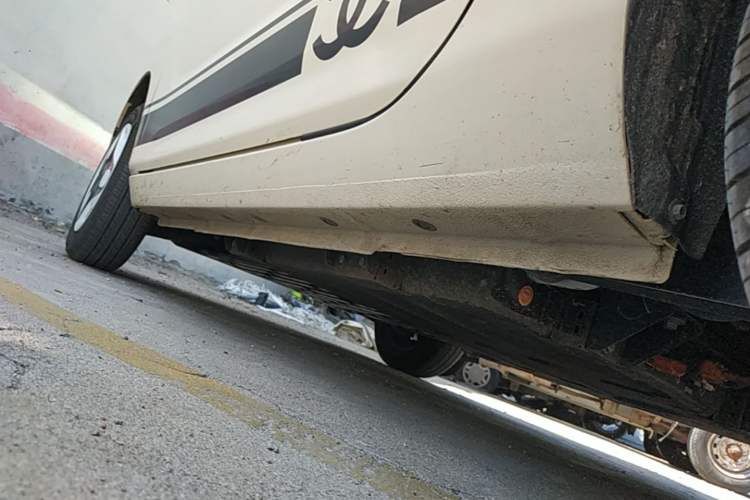 Used Geely Galaxy Panda 2025 210 km – Yuanqi Bear Left Side Sill