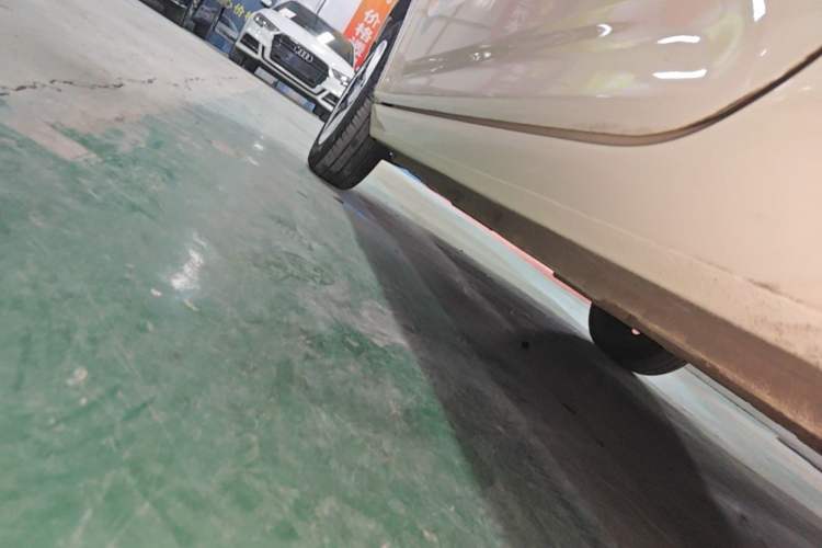 Used Geely Galaxy Panda 2025 210 km – Yuanqi Bear Left Side Sill
