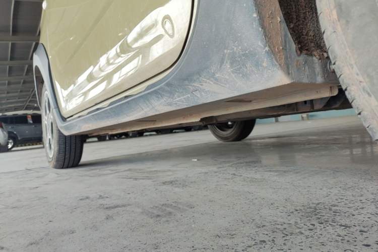 Used Geely Galaxy Panda 2025 210km Panda Rider Left Side Sill