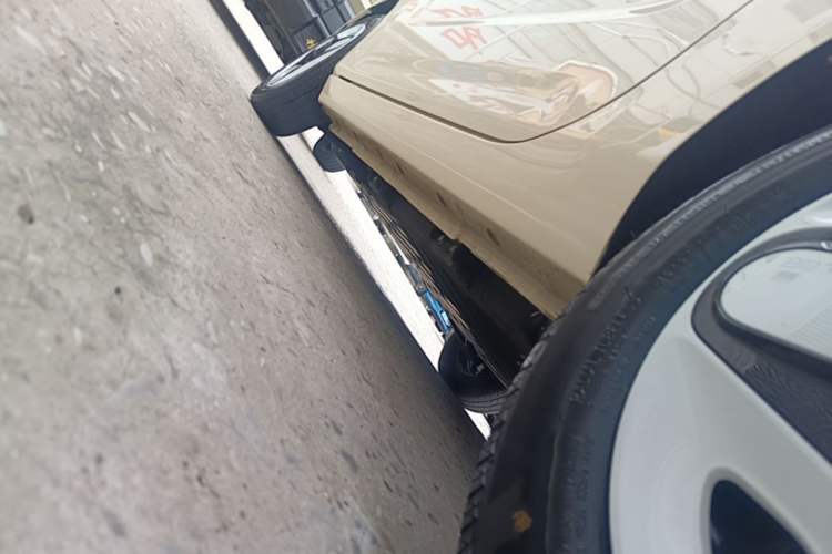 Used Geely Galaxy Panda 2025 210 km – Yuanqi Bear Left Side Sill