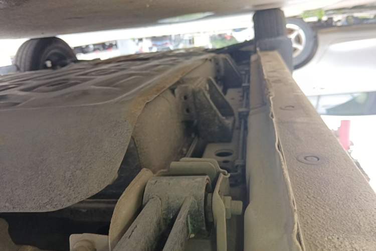 Used Geely Galaxy Panda 2025 210 km – Yuanqi Bear Left Side Sill