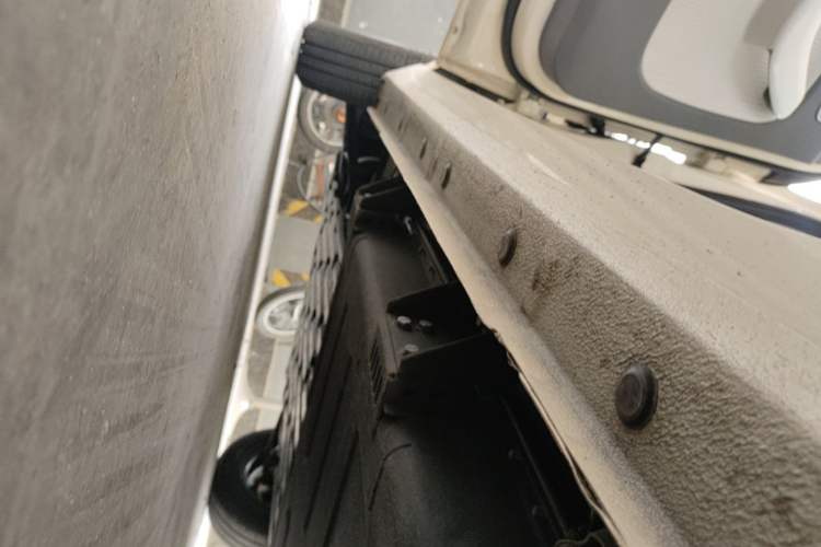 Used Geely Galaxy Panda 2025 210 km – Yuanqi Bear Left Side Sill