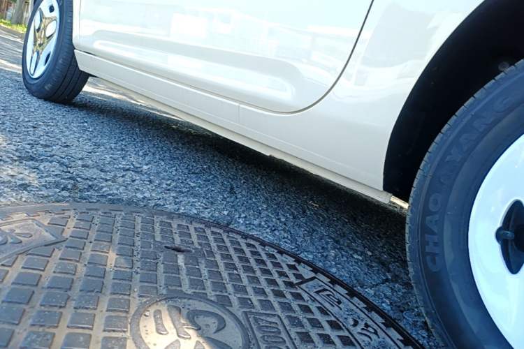 Used Geely Galaxy Panda 2025 210 km – Yuanqi Bear Left Side Sill