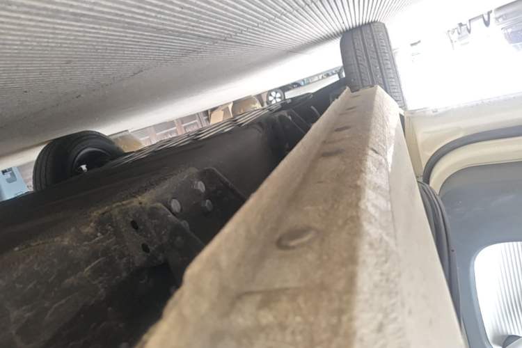Used Geely Galaxy Panda 2025 210 km – Yuanqi Bear Left Side Sill