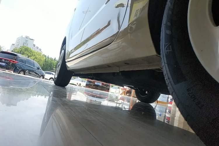 Used Geely Galaxy Panda 2025 210 km – Yuanqi Bear Left Side Sill