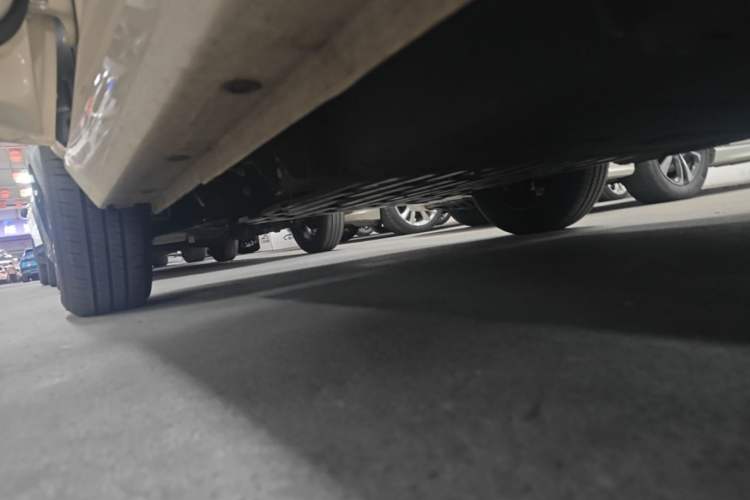 Used Geely Galaxy Panda 2025 210 km – Yuanqi Bear Left Side Sill