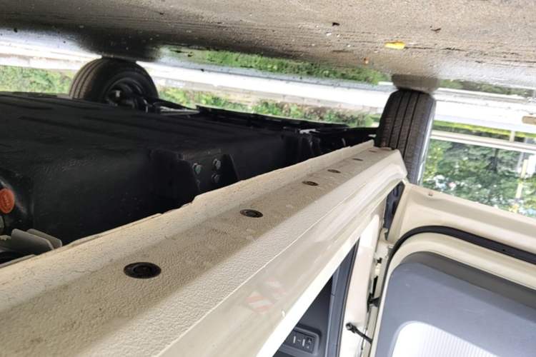 Used Geely Galaxy Panda 2025 210 km – Yuanqi Bear Left Side Sill