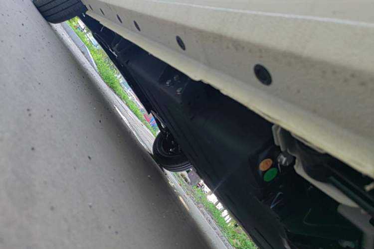 Used Geely Galaxy Panda 2025 210 km – Yuanqi Bear Left Side Sill