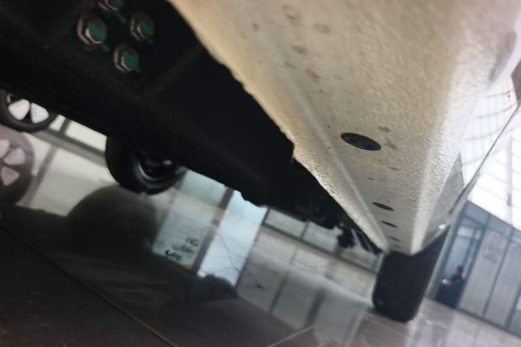 Used Geely Galaxy Panda 2025 210 km – Yuanqi Bear Left Side Sill