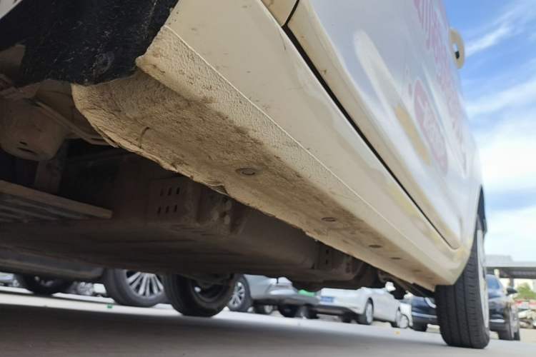 Used Geely Galaxy Panda 2025 210 km – Yuanqi Bear Left Side Sill