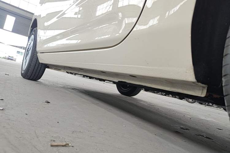 Used Geely Galaxy Panda 2025 210 km – Yuanqi Bear Left Side Sill