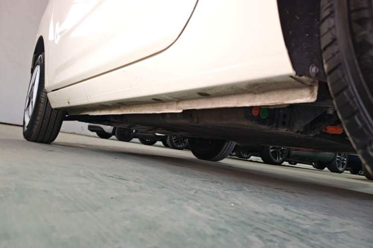 Used Geely Galaxy Panda 2025 210 km – Yuanqi Bear Left Side Sill