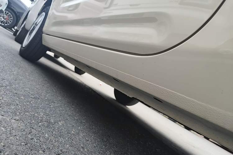 Used Geely Galaxy Panda 2025 210 km – Yuanqi Bear Left Side Sill