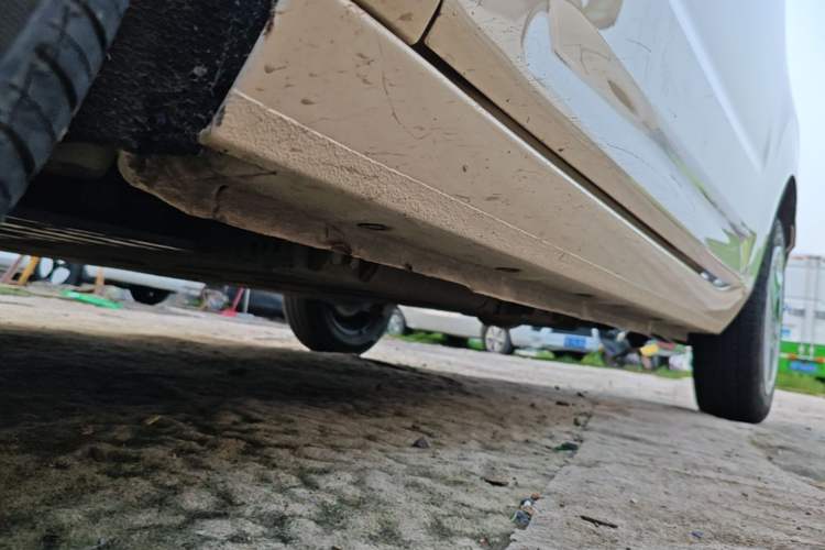 Used Geely Galaxy Panda 2025 210 km – Yuanqi Bear Left Side Sill