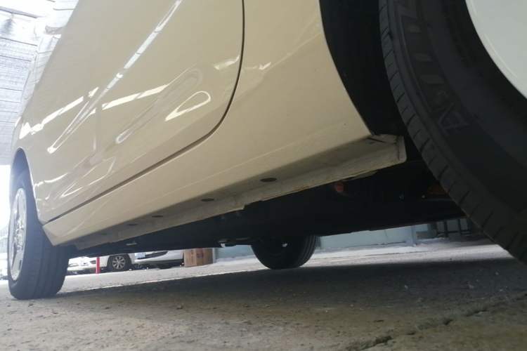 Used Geely Galaxy Panda 2025 210 km – Yuanqi Bear Left Side Sill