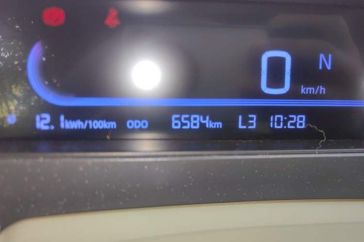 Used Geely Galaxy Panda 2025 210km Panda Rider Odometer Close Up