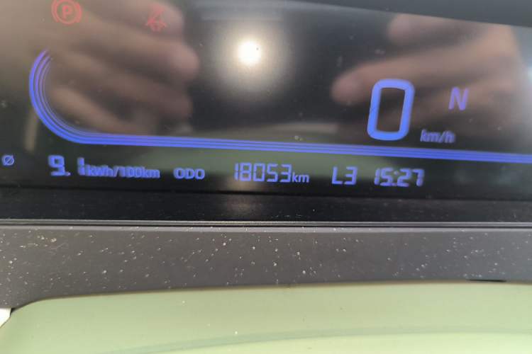 Used Geely Galaxy Panda 2025 210km Panda Rider Odometer Close Up