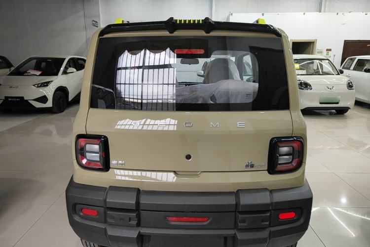 Used Geely Galaxy Panda 2025 210km Panda Rider Rear