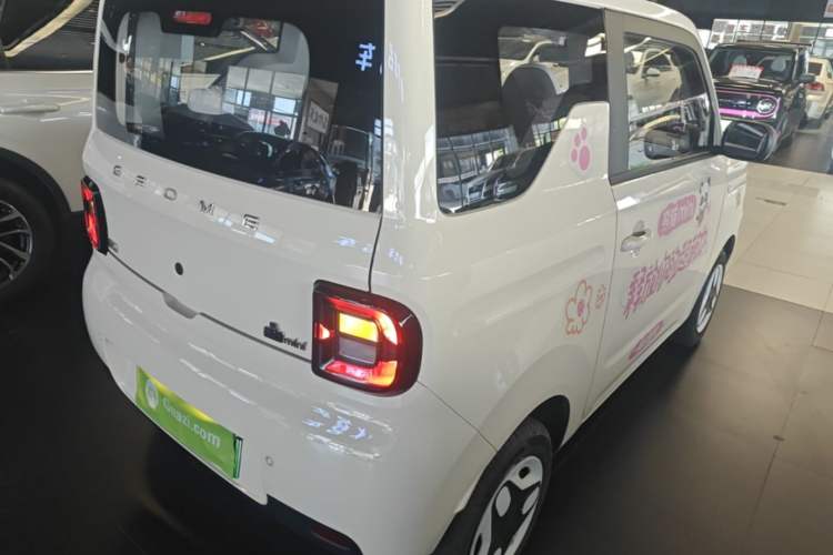 Used Geely Galaxy Panda 2025 210 km – Yuanqi Bear Rear Right 45 Deg