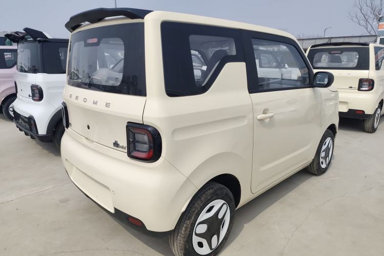 Used Geely Galaxy Panda 2025 210 km – Yuanqi Bear Rear Right 45 Deg