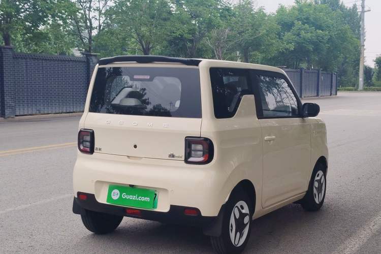 Used Geely Galaxy Panda 2025 210 km – Yuanqi Bear Rear Right 45 Deg