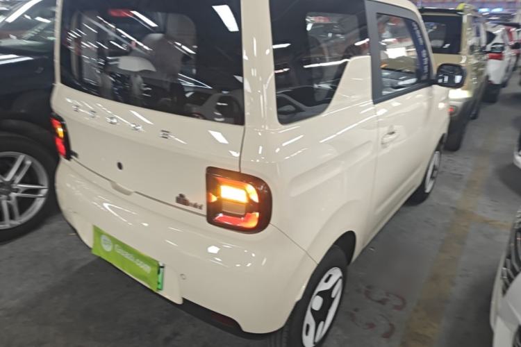 Used Geely Galaxy Panda 2025 210 km – Yuanqi Bear Rear Right 45 Deg