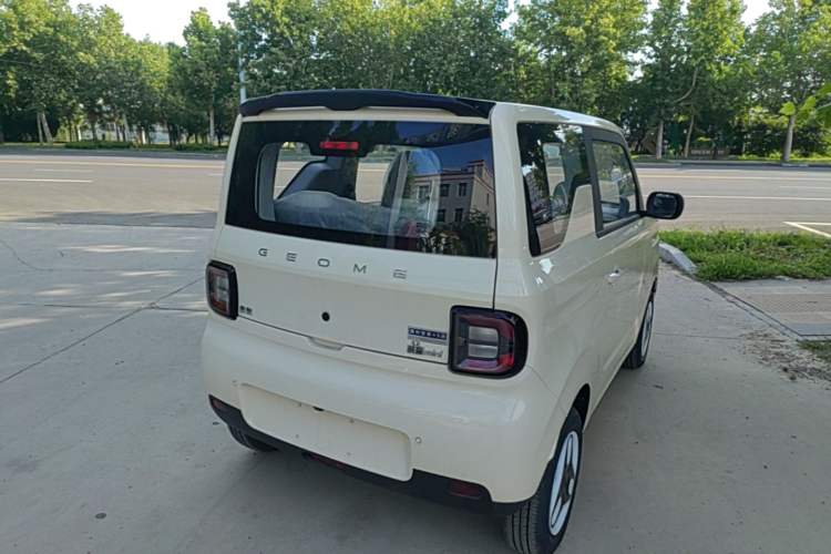 Used Geely Galaxy Panda 2025 210 km – Yuanqi Bear Rear Right 45 Deg