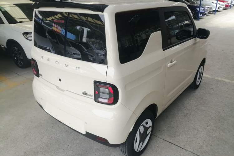 Used Geely Galaxy Panda 2025 210 km – Yuanqi Bear Rear Right 45 Deg