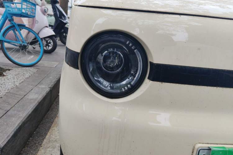 Used Geely Galaxy Panda 2025 210 km – Yuanqi Bear Right Front Headlight