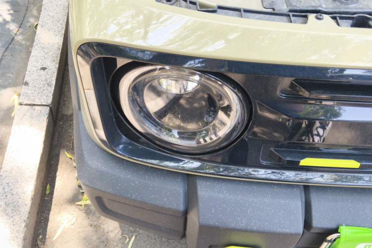 Used Geely Galaxy Panda 2025 210km Panda Rider Right Front Headlight