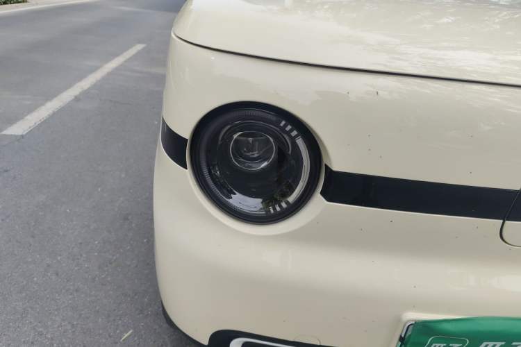 Used Geely Galaxy Panda 2025 210 km – Yuanqi Bear Right Front Headlight