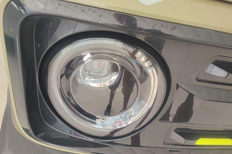 Used Geely Galaxy Panda 2025 210km Panda Rider Right Front Headlight