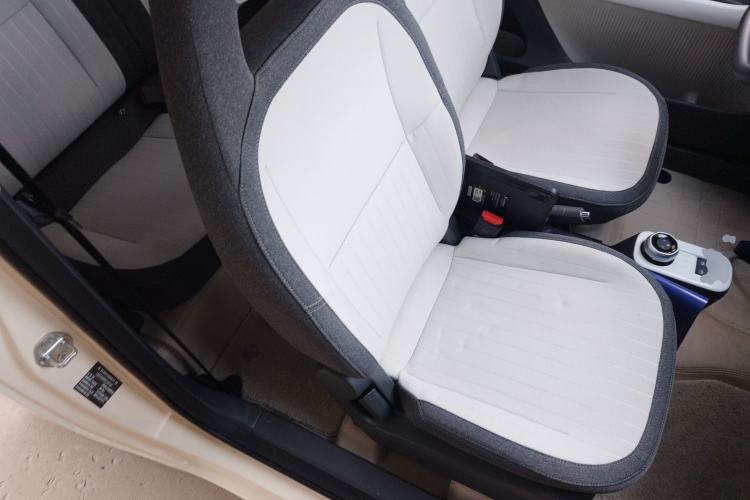 Used Geely Galaxy Panda 2025 210 km – Yuanqi Bear Right Front Seat