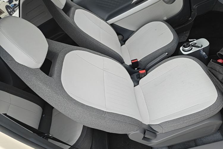 Used Geely Galaxy Panda 2025 210 km – Yuanqi Bear Right Front Seat