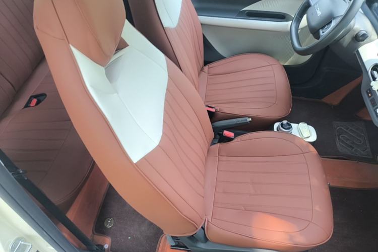 Used Geely Galaxy Panda 2025 210 km – Yuanqi Bear Right Front Seat