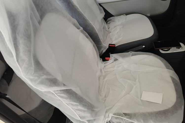 Used Geely Galaxy Panda 2025 210 km – Yuanqi Bear Right Front Seat