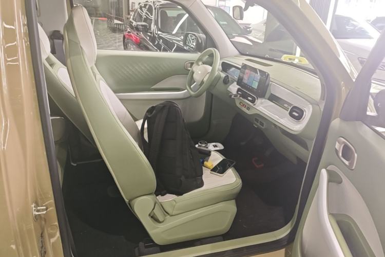 Used Geely Galaxy Panda 2025 210km Panda Rider Right Front Seat