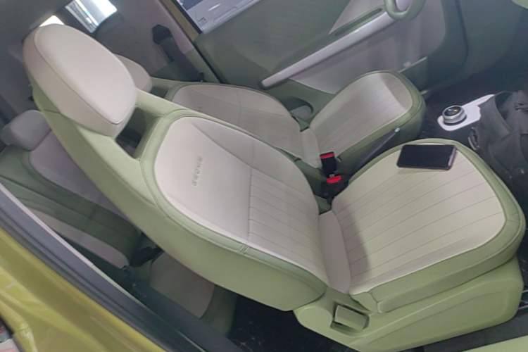 Used Geely Galaxy Panda 2025 210km Panda Rider Right Front Seat