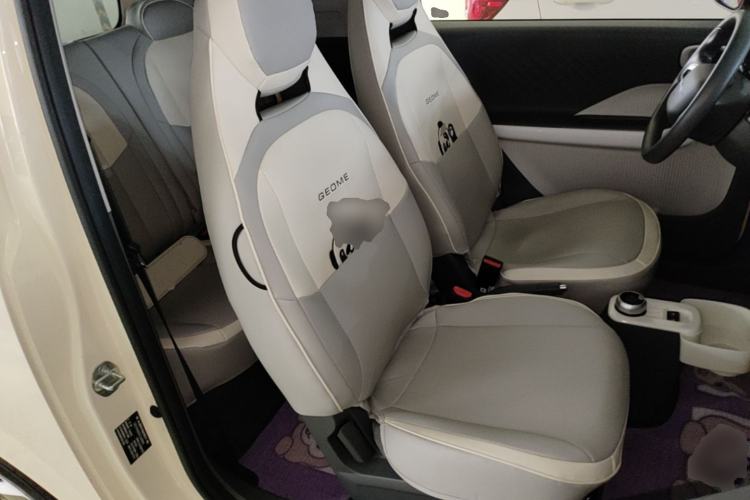 Used Geely Galaxy Panda 2025 210 km – Yuanqi Bear Right Front Seat