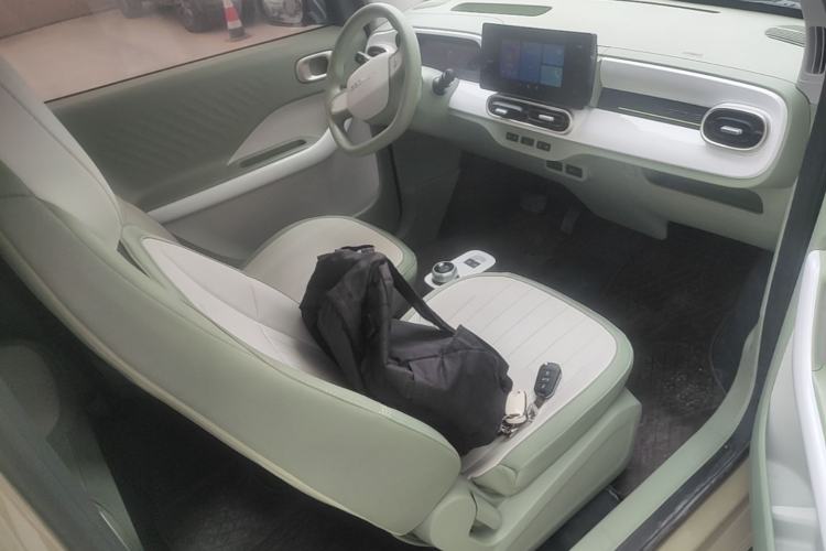 Used Geely Galaxy Panda 2025 210km Panda Rider Right Front Seat