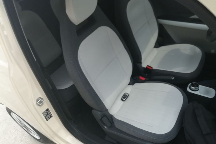 Used Geely Galaxy Panda 2025 210 km – Yuanqi Bear Right Front Seat
