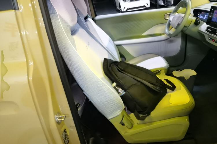 Used Geely Galaxy Panda 2025 210km Panda Rider Right Front Seat