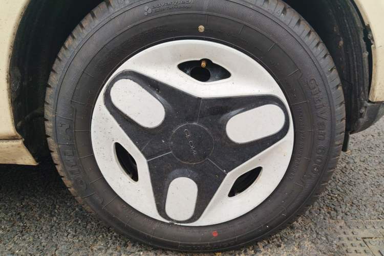 Used Geely Galaxy Panda 2025 210 km – Yuanqi Bear Right Front Wheel Hub