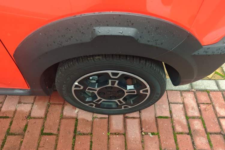 Used Geely Galaxy Panda 2025 210km Panda Rider Right Front Wheel Hub