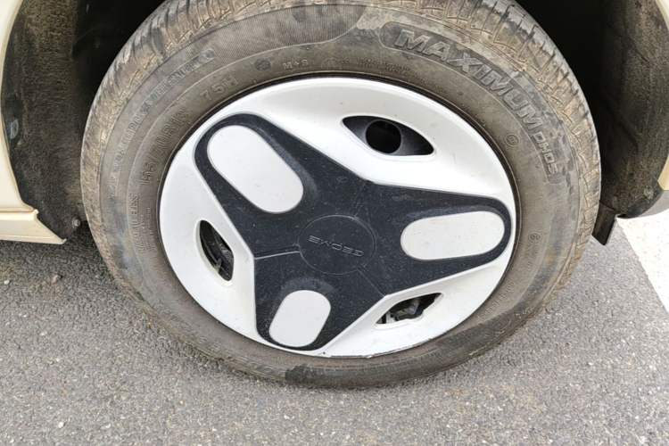 Used Geely Galaxy Panda 2025 210 km – Yuanqi Bear Right Front Wheel Hub