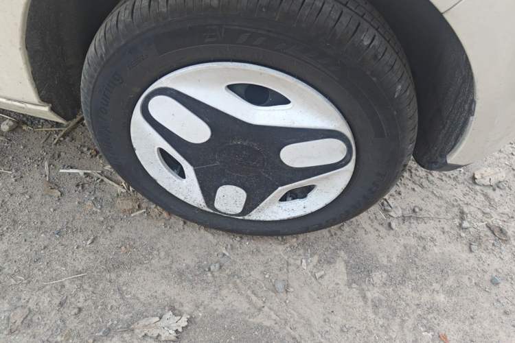 Used Geely Galaxy Panda 2025 210 km – Yuanqi Bear Right Front Wheel Hub